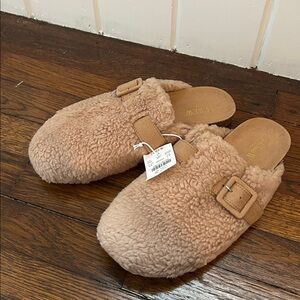 JCREW Sherpa buckle Cozy Shearling clogs /mules 9